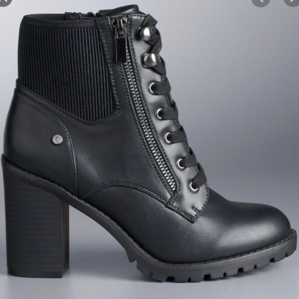 Vera wang heeled lace up boots